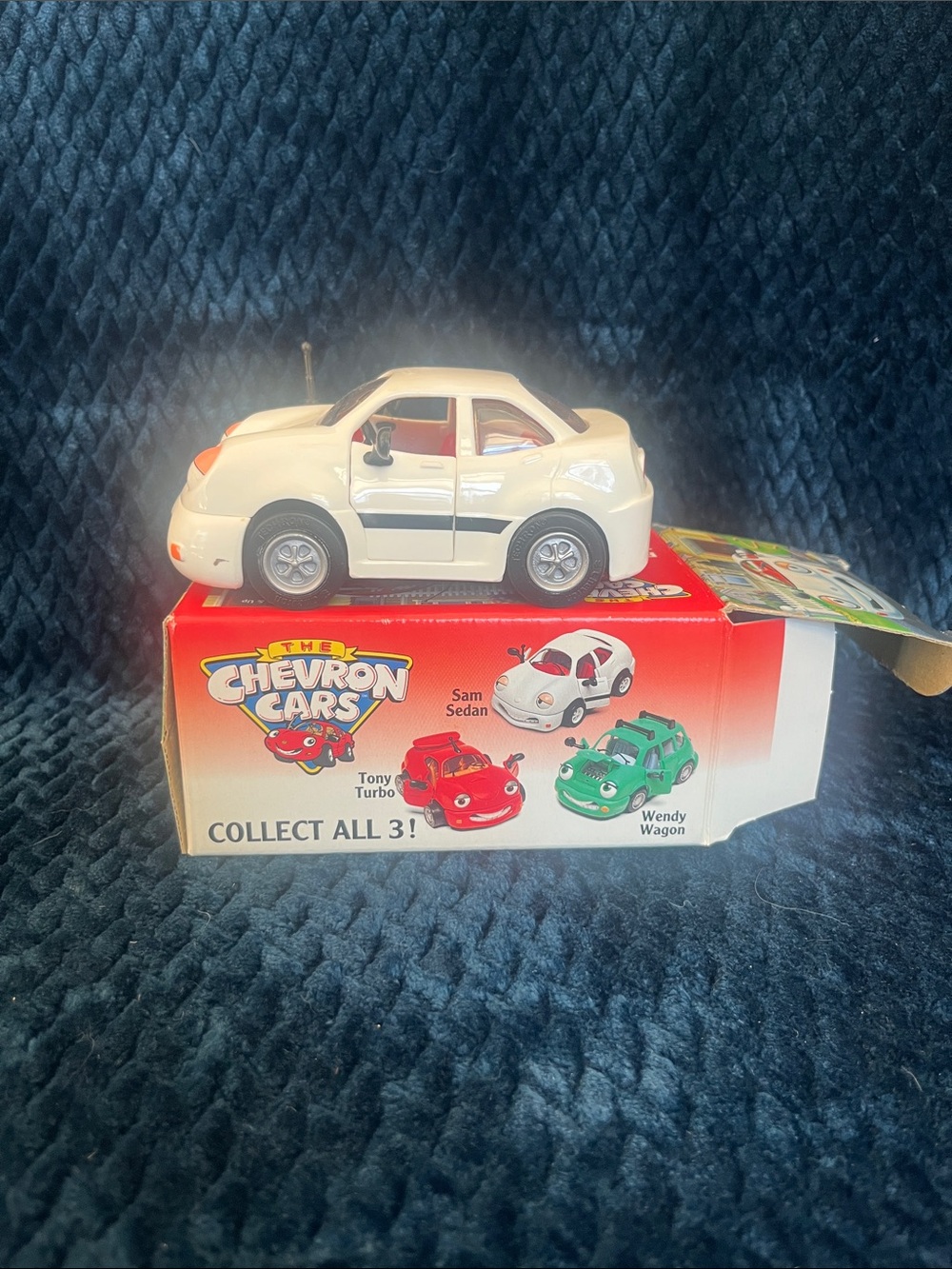 Sam Sedan White Toy Car